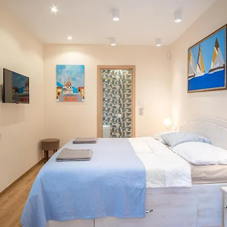 Kiss-henezi 3* Keszthely