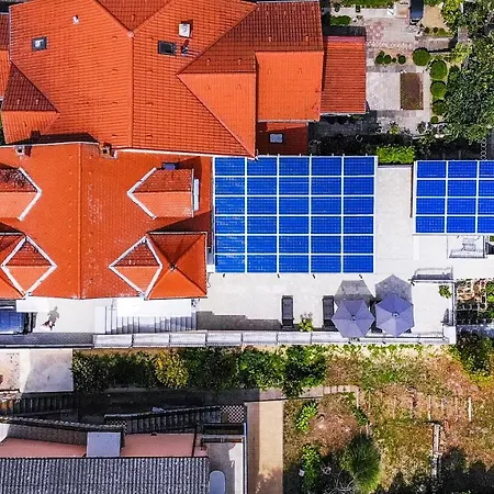 Bed & Breakfast Kiss-henezi 3*