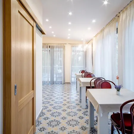 Kiss-henezi Bed & Breakfast 3*