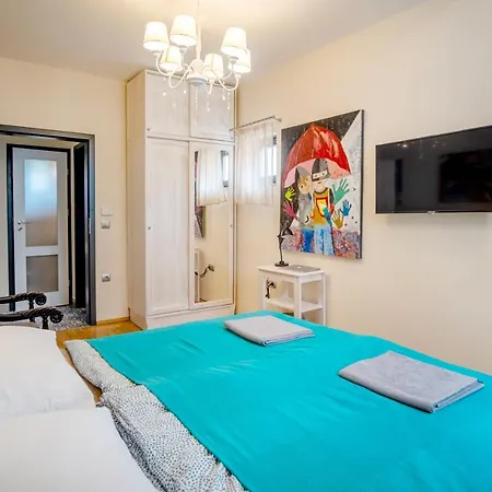 Bed & Breakfast Kiss-henezi