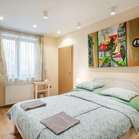 Kiss-henezi 3* Keszthely