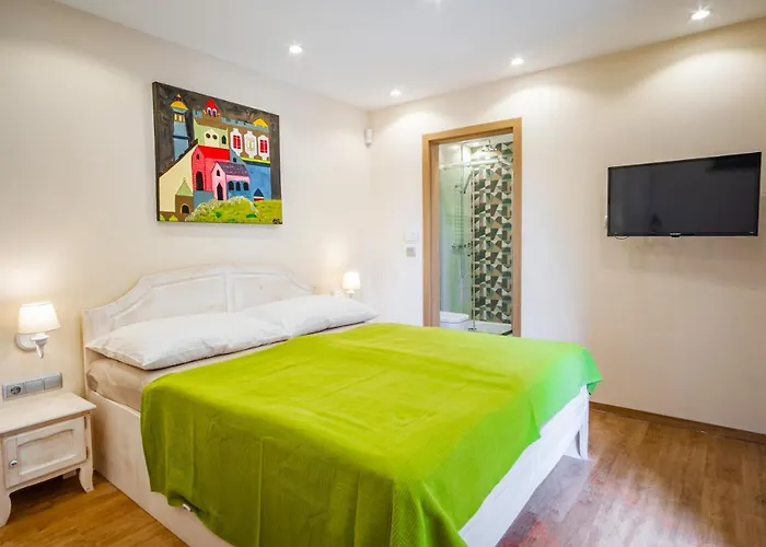 Kiss-henezi 4* Keszthely